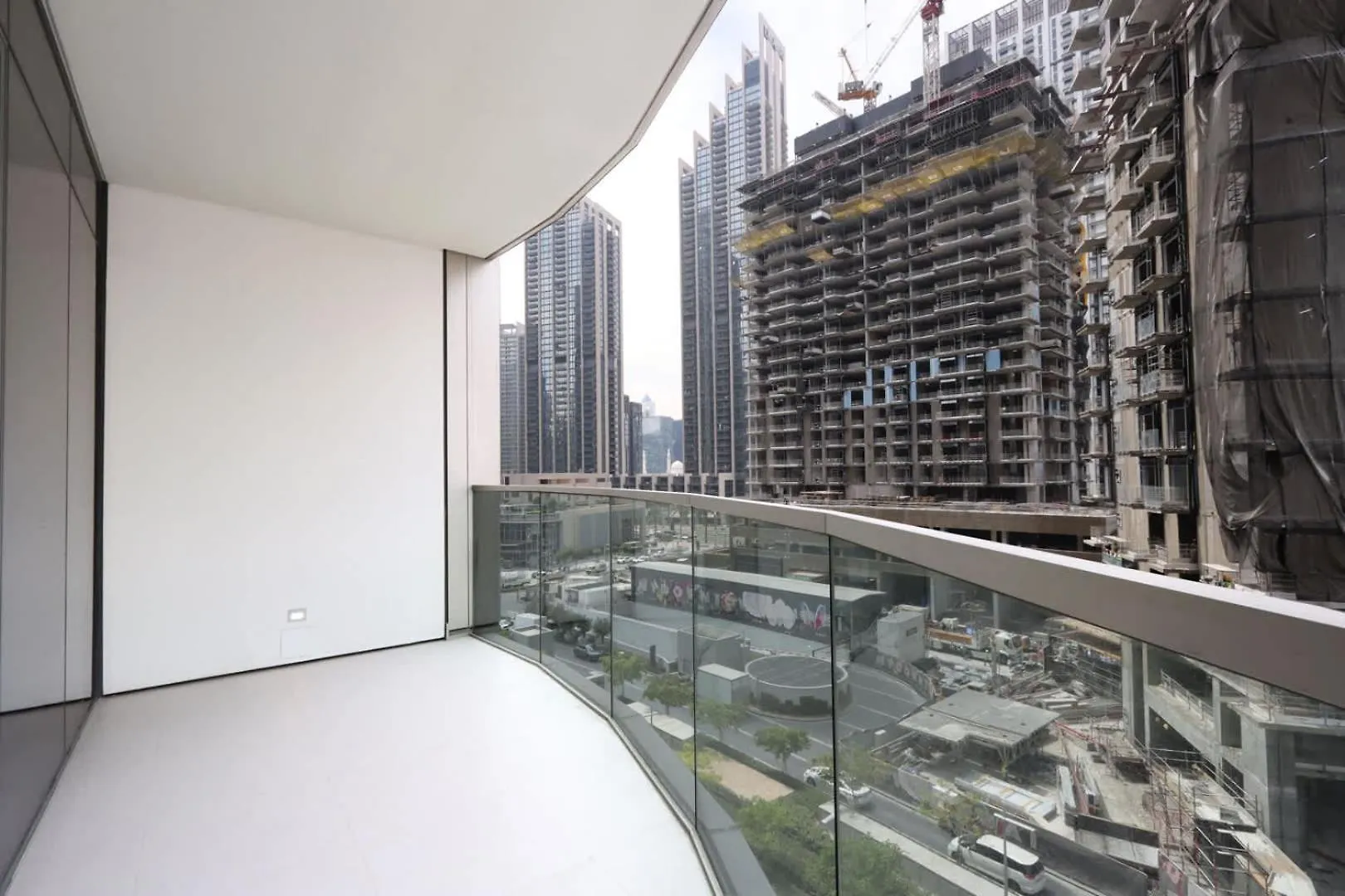 Apartment Livbnb-Modern 2Br With Partial Burj Khalifa View Dubai