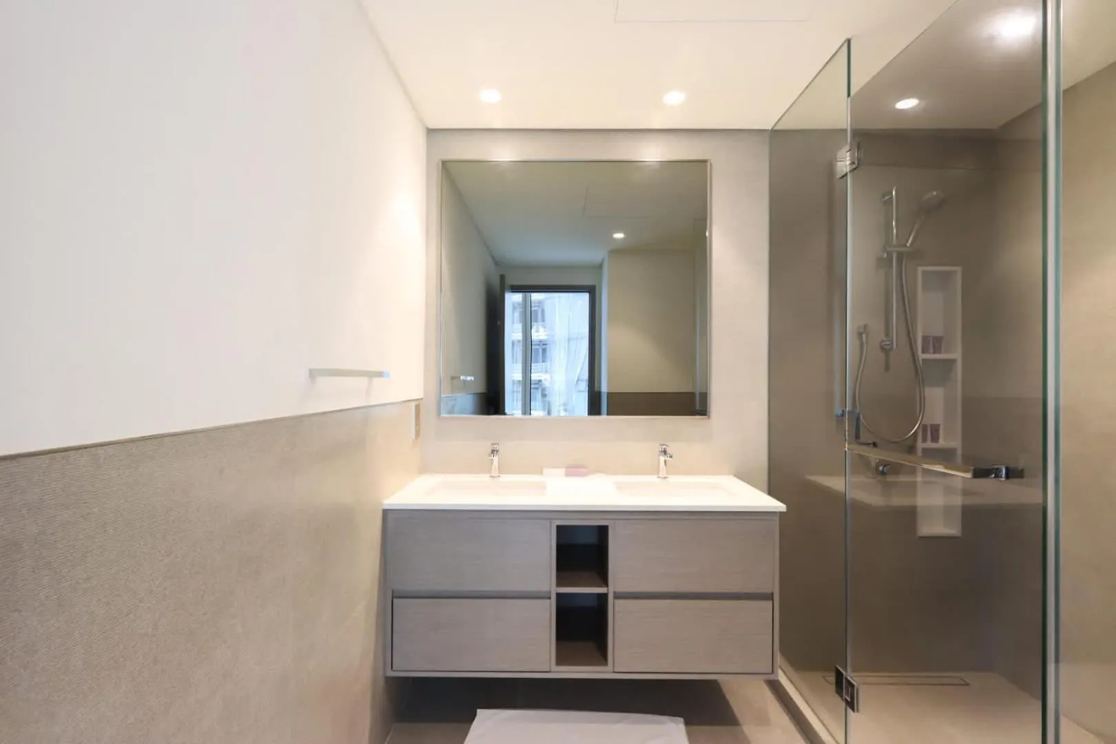 Livbnb-Modern 2Br With Partial Burj Khalifa View Dubai Apartment