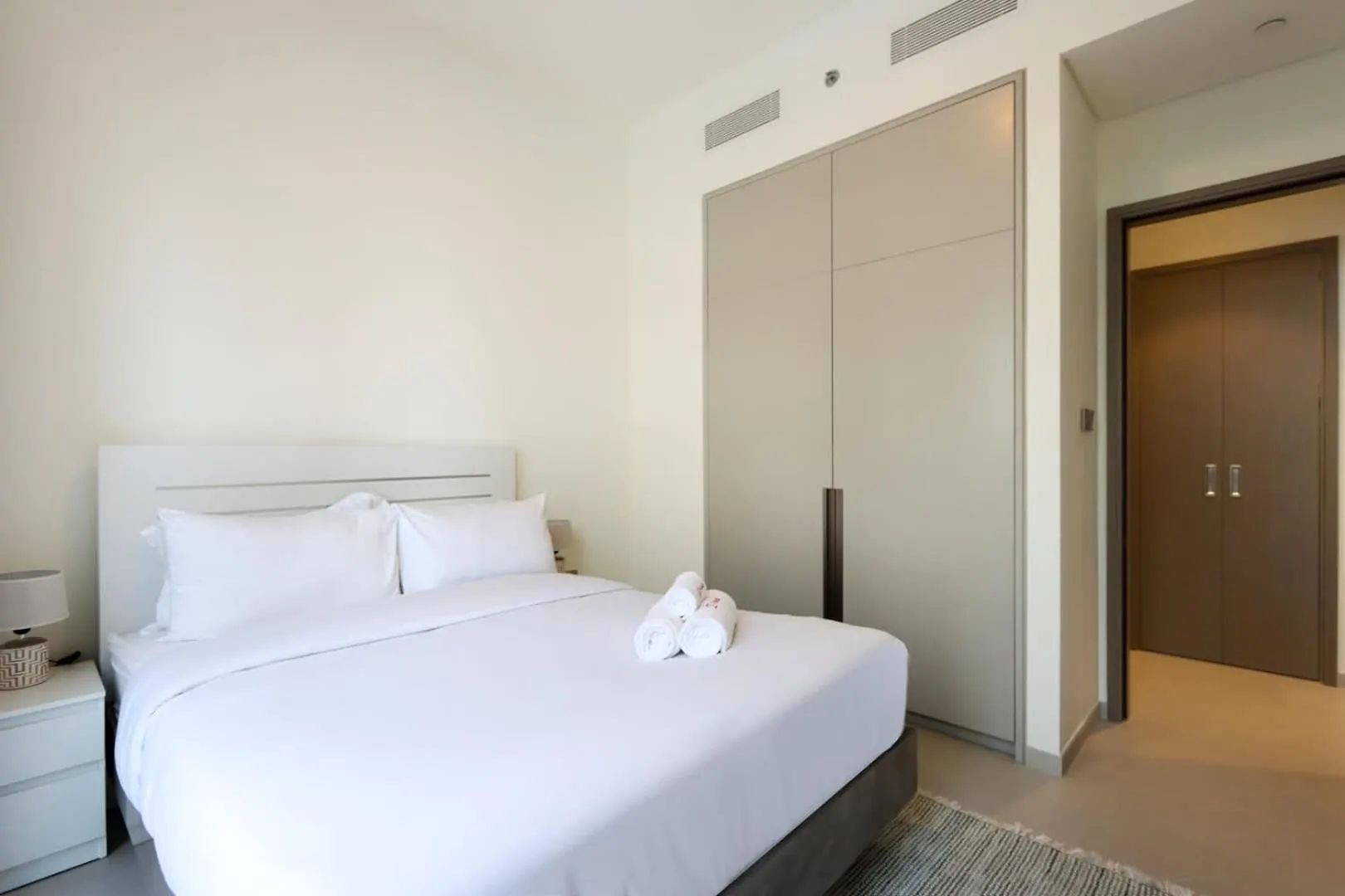 Livbnb-Modern 2Br With Partial Burj Khalifa View Dubai 0*,